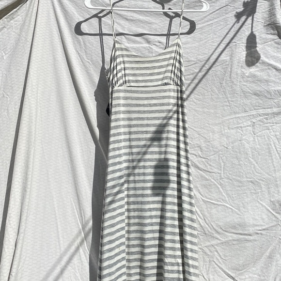Lightweight striped high low maxi dress - Picture 1 of 3